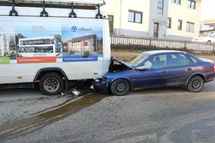 pol-pdkl-verkehrsunfall-mit-verletztem-kind