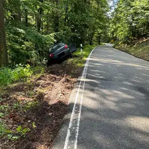 Unfall L514 am Abhang auf der Totenkopfstraße